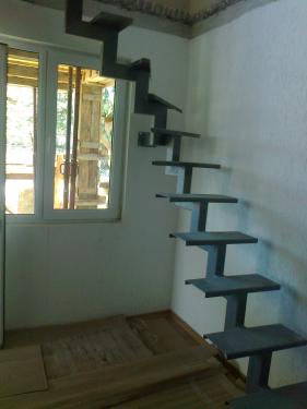 Прави стълби, вити стълби, метални и аварийни стълби