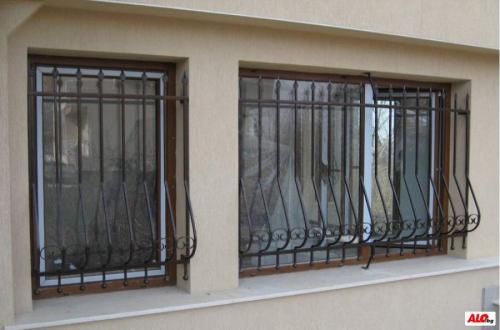Метални парапети за прозорци, външни и вътрешни парапети