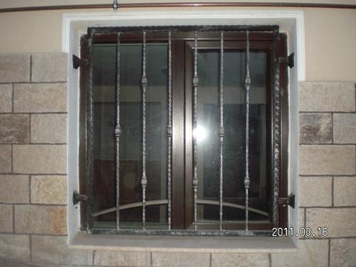 Метални парапети за прозорци, външни и вътрешни парапети